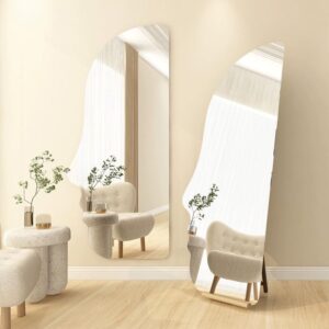 مرايا مودرن بتصميم وجه إنسان قابلة للتعليق أو الوقوف