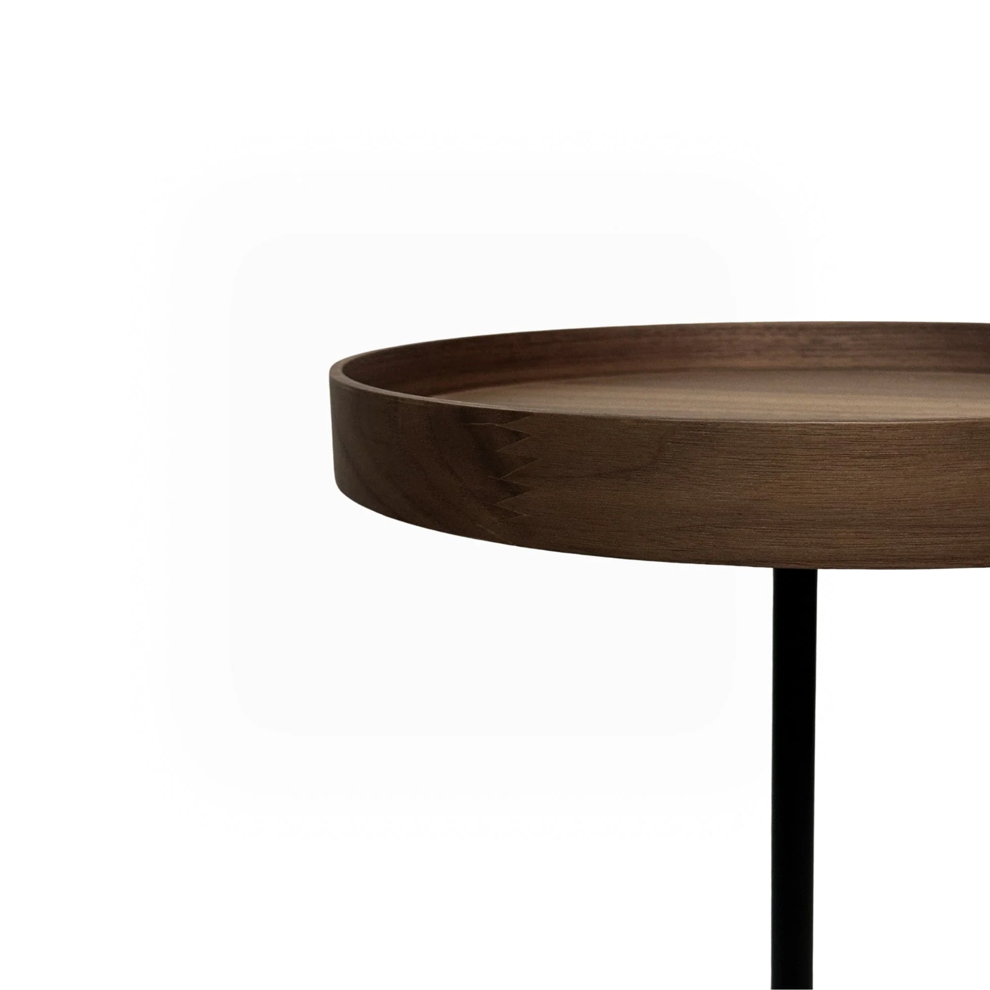 harrison-round-40cm-side-table-walnut-tray-top-metal-pedestal-black-base-side-tables-seek-ramble-38598077317274 طاولة جانبية مستديرة سطح خشب مع قاعدة معدنية سوداء