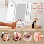 ⁦مرآة مكياج مضيئة ثلاثية الطي 64 LED مع تكبير 3X و3 أوضاع إضاءة قابلة للشحن⁩ - الصورة ⁦8⁩
